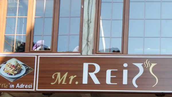 Mr. Reis Cafe